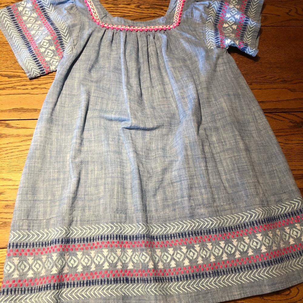 Girls’ dress